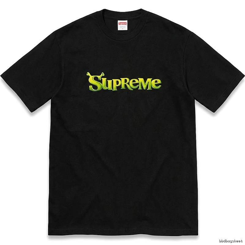 Black T-shirt with Supreme letter print
