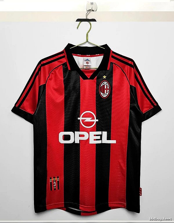 AC Milan Daily Retro soccer jersey Red Black Striped for City Outfits