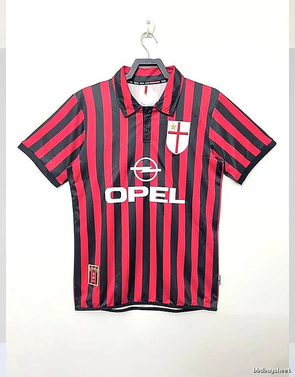 AC Milan Resort Retro soccer jersey Red Black Striped for Travel Looks