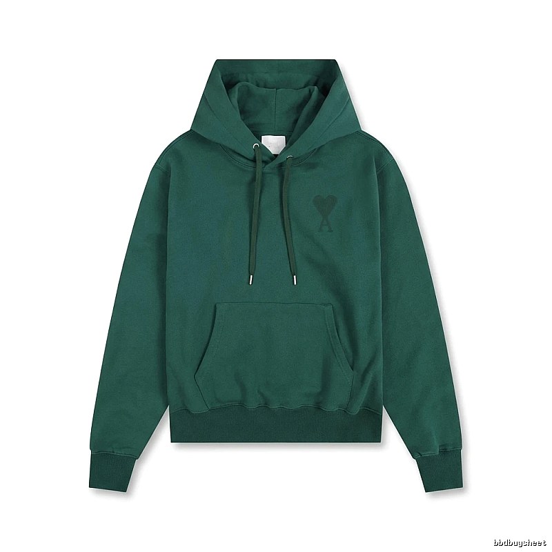 AMI's simple and loving style hoodie.