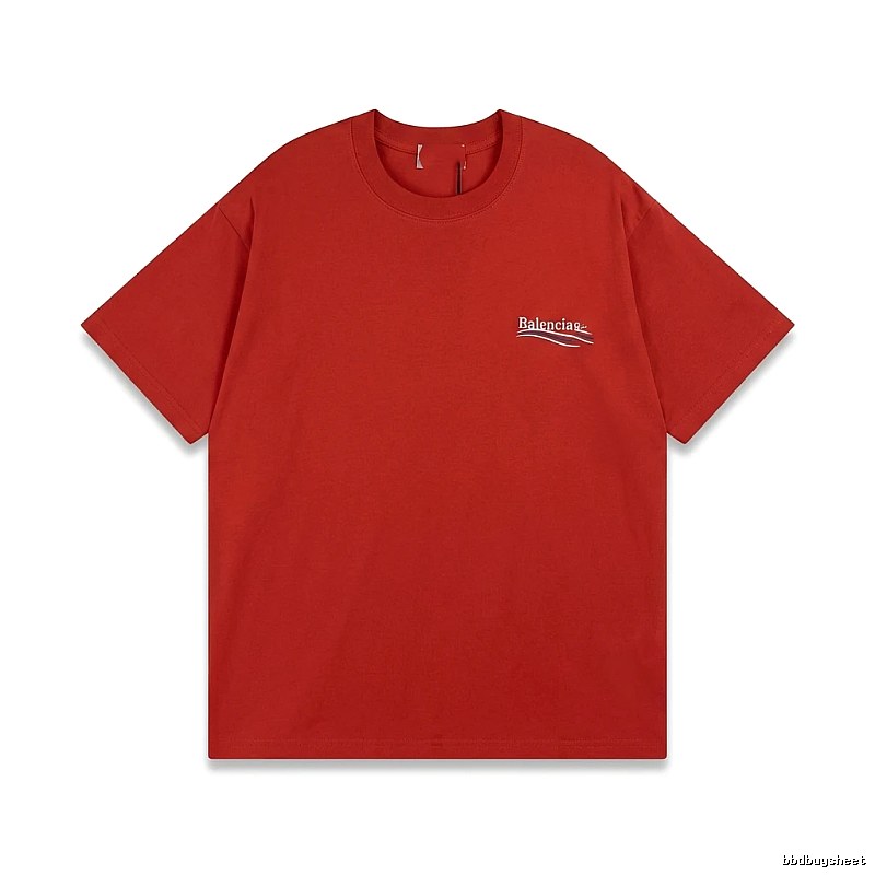 Balenciaga's simple-style red T-shirt