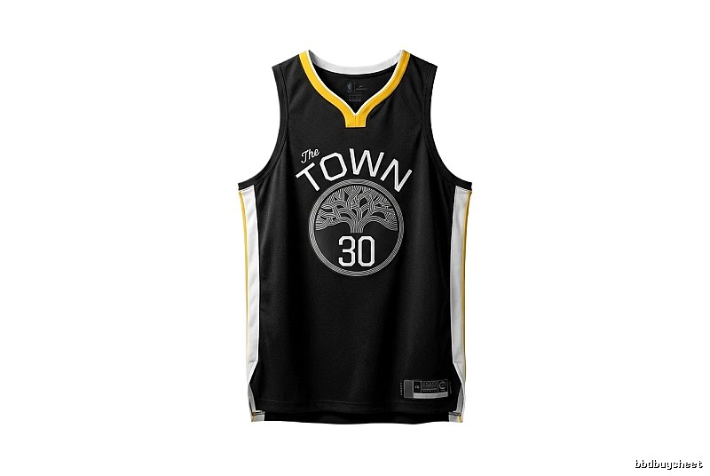 Black basketball uniforms of Curry The TOWN