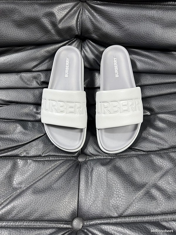 Burberry Embossed Collection Minimalist Style Light Grey Slide Sandals
