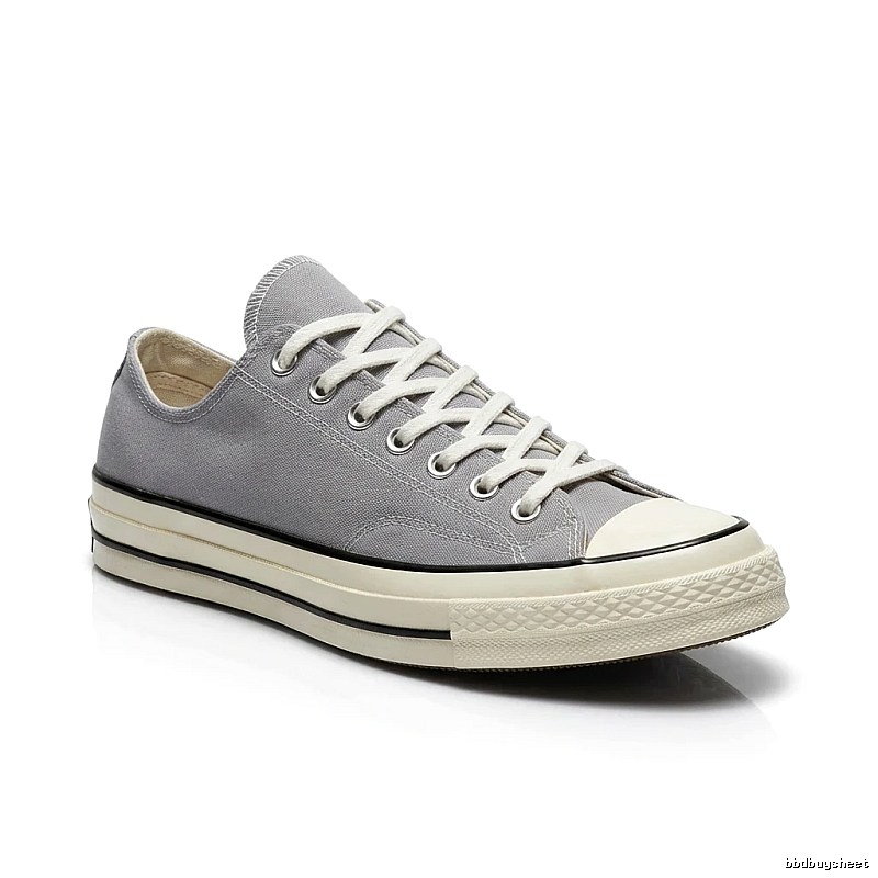 Converse classic silver-gray canvas shoes