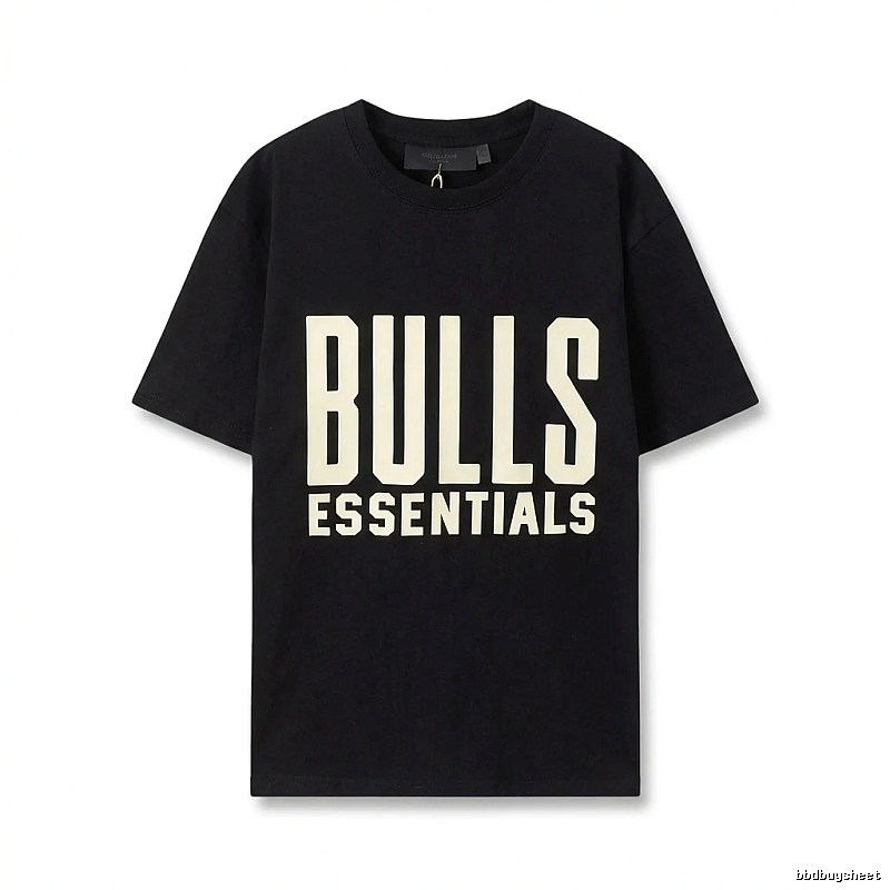 ESSENTIALS Bulls-style black T-shirt