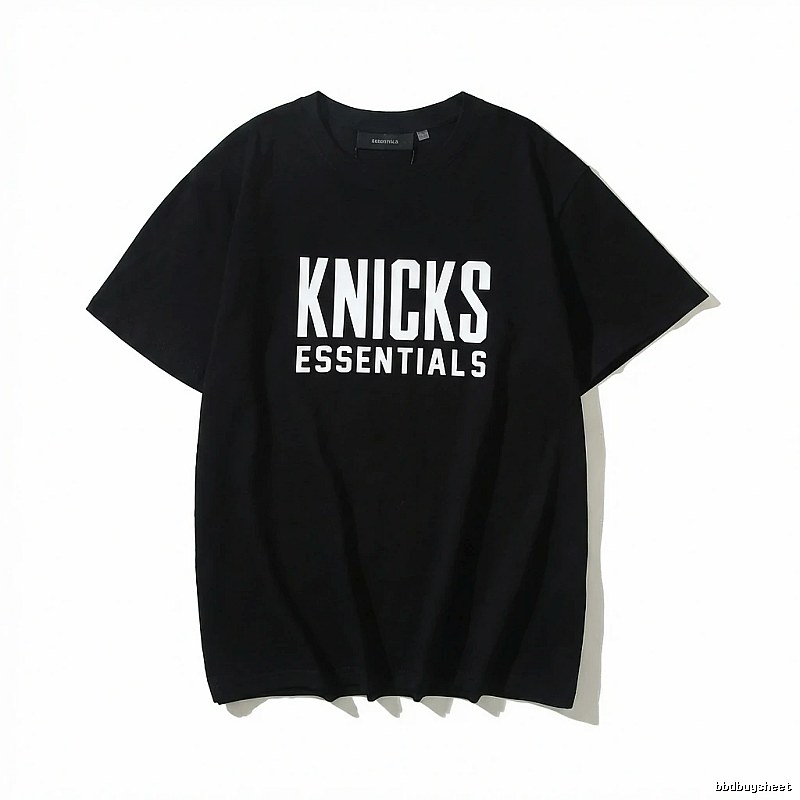 ESSENTIALS minimalist black T-shirt