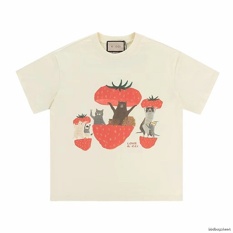 Gucci Strawberry & Animal Childlike Playful Off-white T-shirt