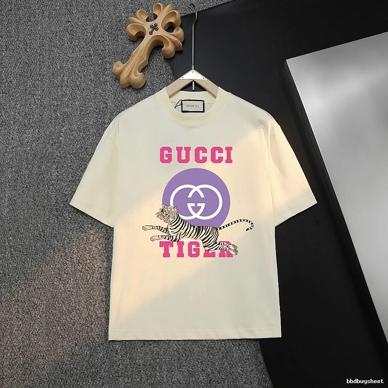 GUCCI Tiger Print T-shirt