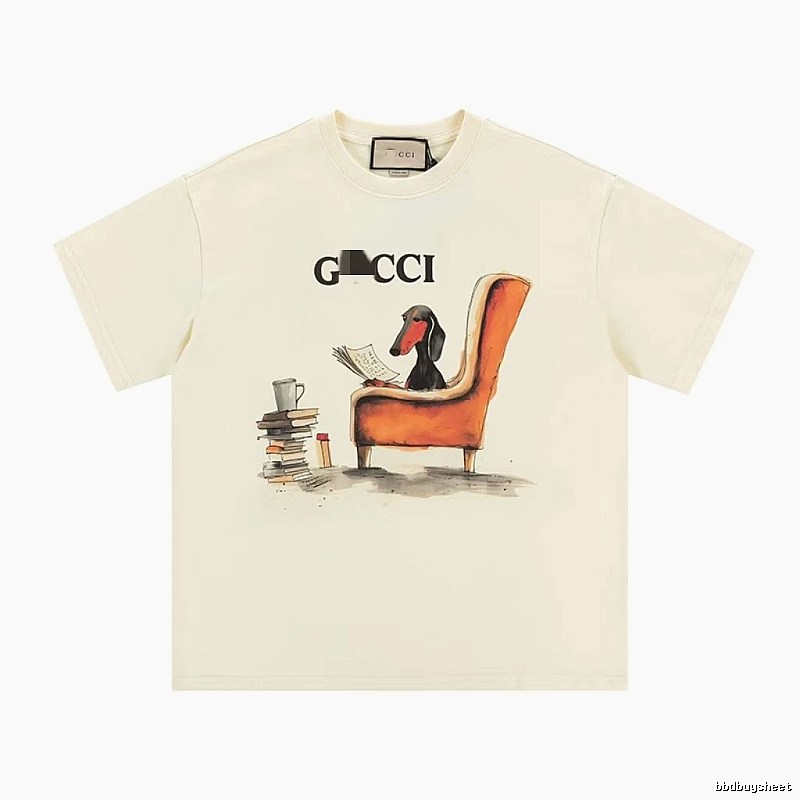 Gucci Vintage Style Off-white T-shirt with Dachshund Print