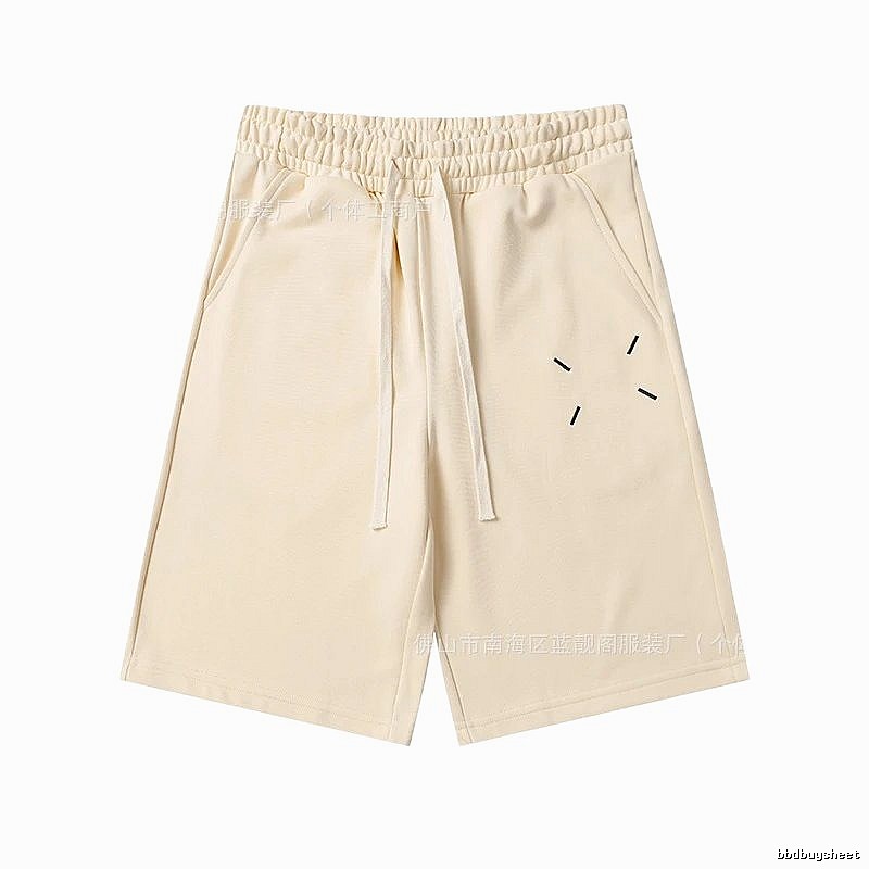 Maison Margiela minimalist style beige shorts