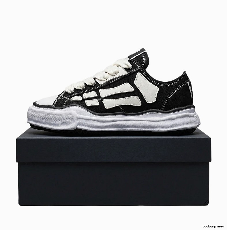 MMY Deconstructed Style Black and White Canvas Shoes