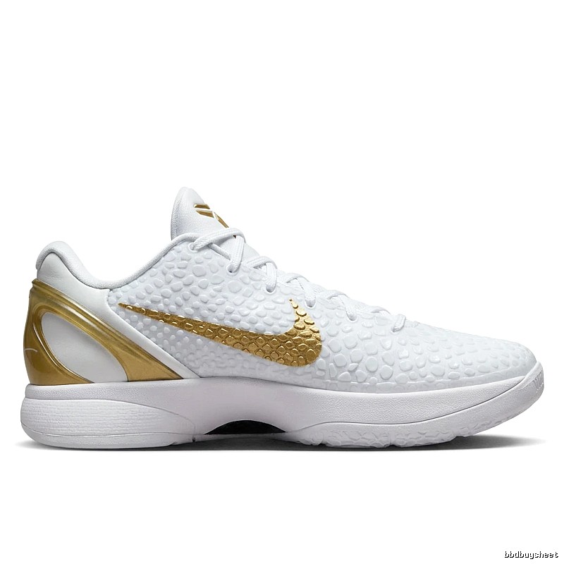 Nike Kobe series fashionable white and gold sneakers.