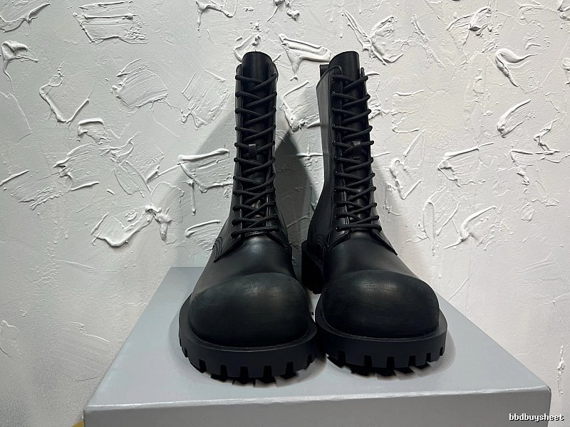 Plain Black Tall Lace-up Boot Combat Boot for Daily Rotation