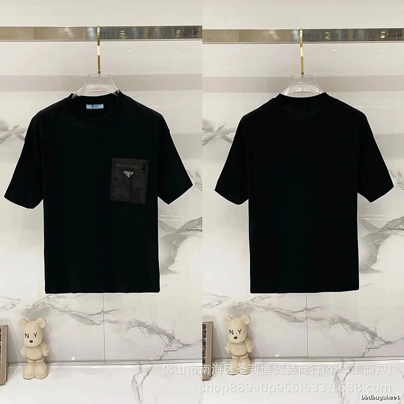Prada Triangle Logo Minimalist Style Black Short-sleeve T-shirt