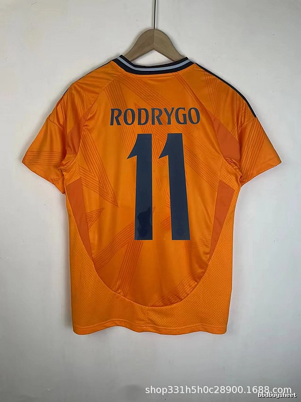 Real Madrid Resort Bellingham #5 soccer jersey White Real Madrid with Premium Look