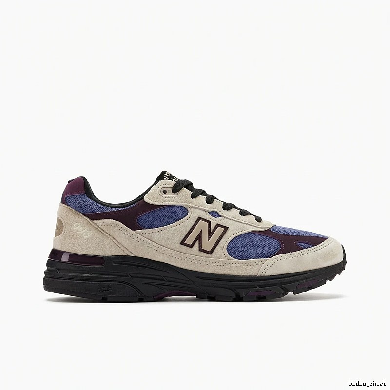 Retro-style blue-purple sports shoes of New Balance