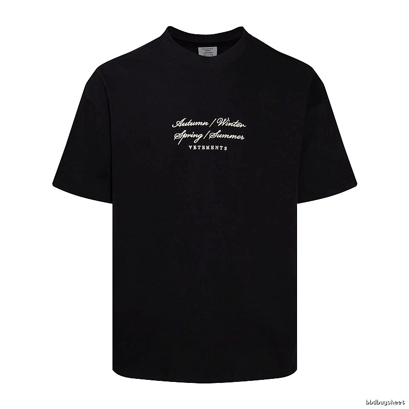 Summer Statement graphic T-shirt Black Colorful Lucky with Bold Graphic