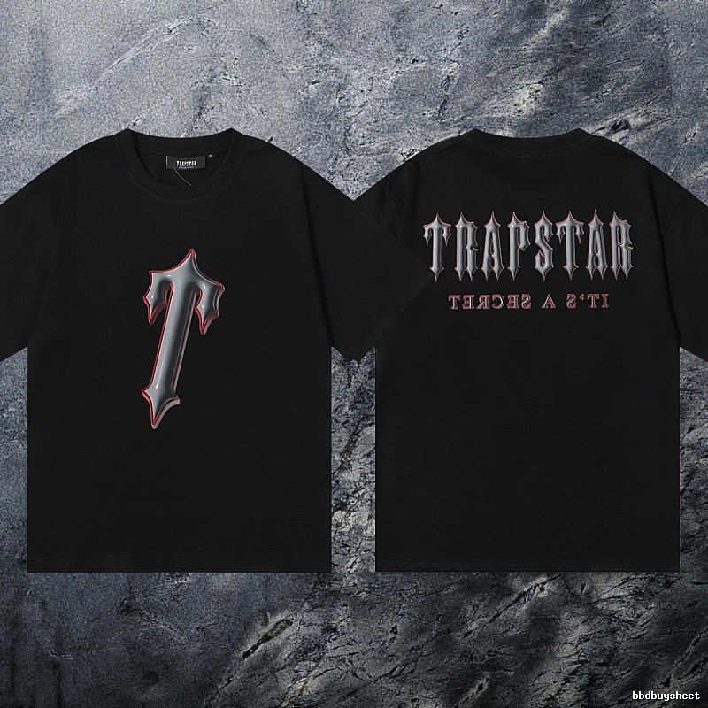 Trapstar Classic Keys graphic T-shirt Black White Key with Travel-Friendly Style
