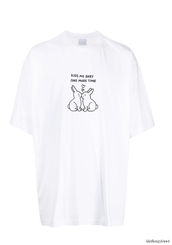 Urban Statement graphic T-shirt Black Colorful Lucky with Casual Appeal
