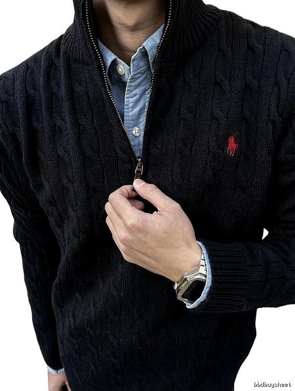 Vintage-style black sweater of Ralph Lauren